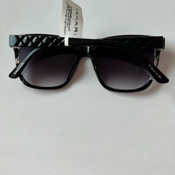 NWT TAHARI SUNGLASSES EYEWEAR ACCESSORY - Picture 3 of 5